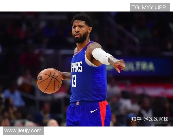 恩比德欲补充阵容，乔治成焦点！那一眼背后藏着什么暗示？(恩比德做回大帝!他能重新爆发的秘密全在这)